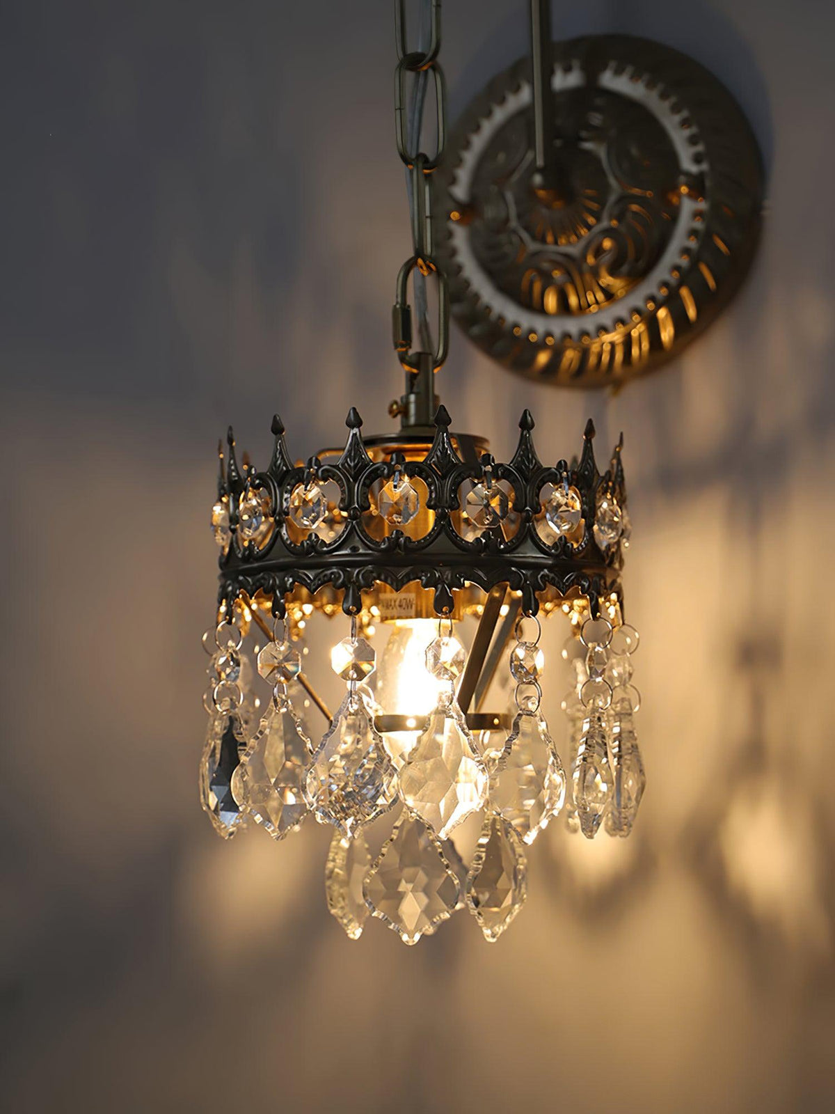 Ivmarila Wandleuchte aus Kristall im nordischen Kunststil Kronleuchter-Design