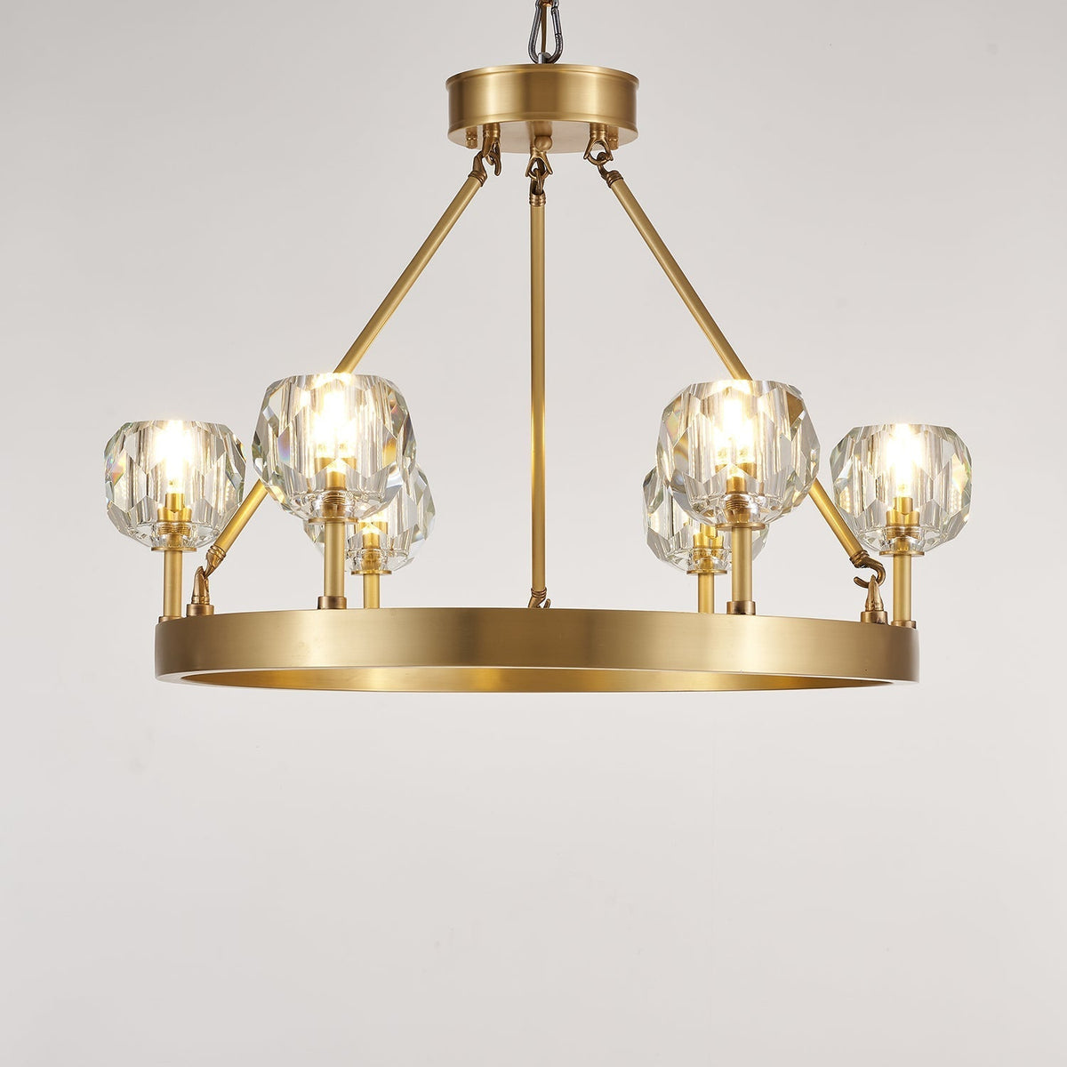 Syzorisra Kronleuchter aus Kristall in Messing mit modernem Design