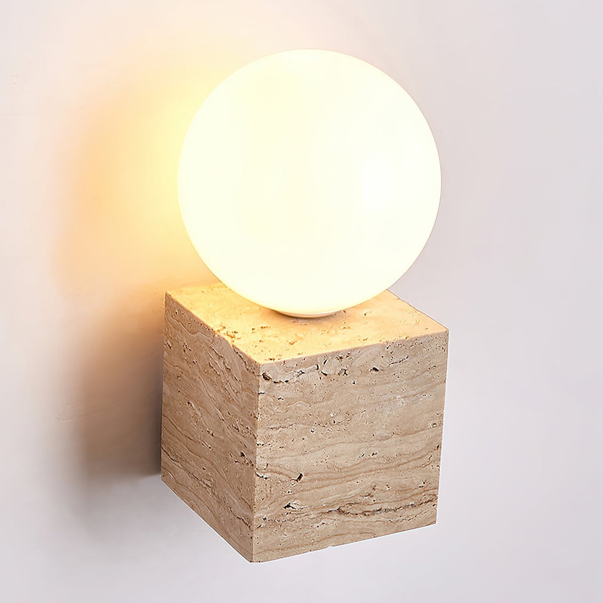 Eurlaean Cube-Base Travertine Wandleuchte