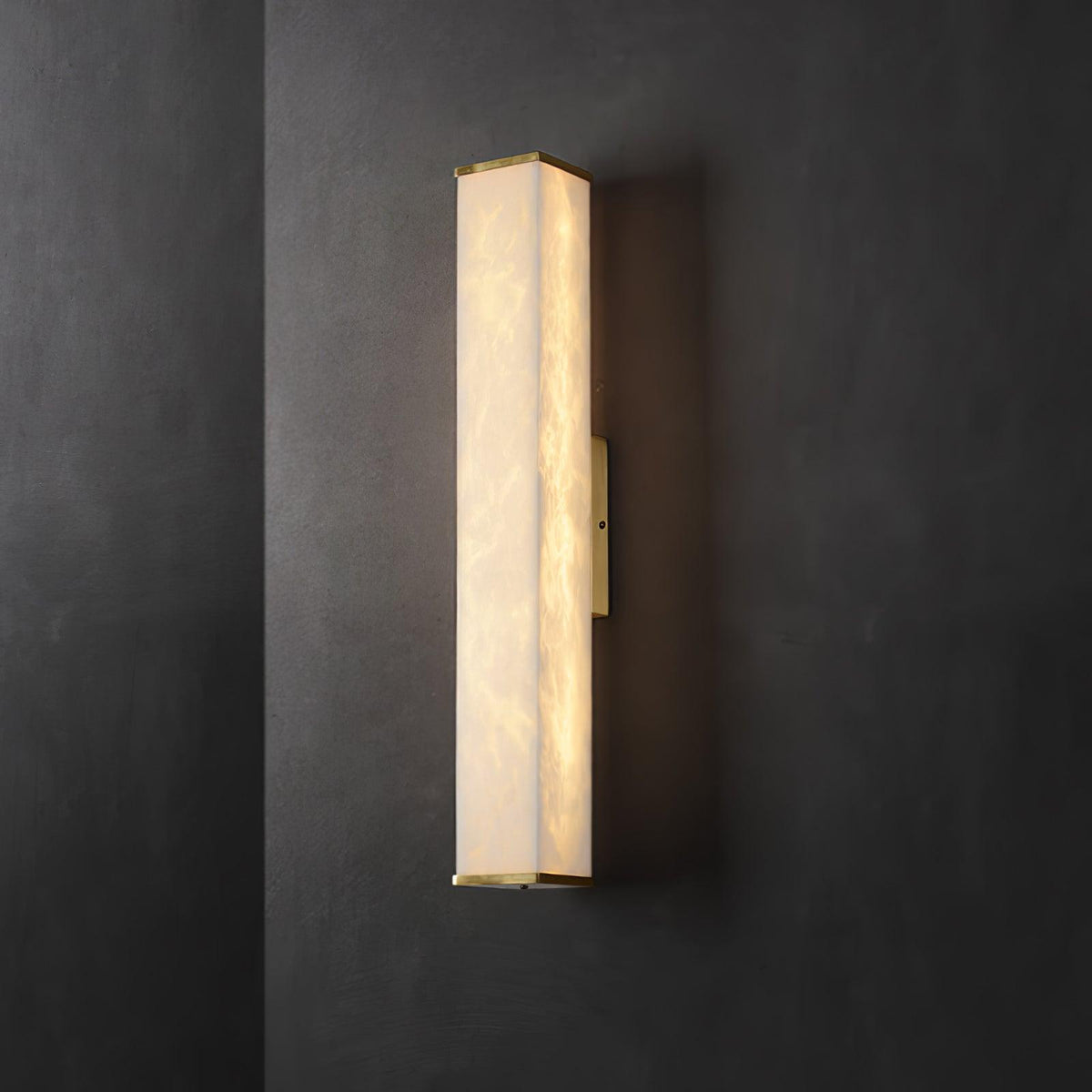 Vithaira Alabaster linear Wandleuchte