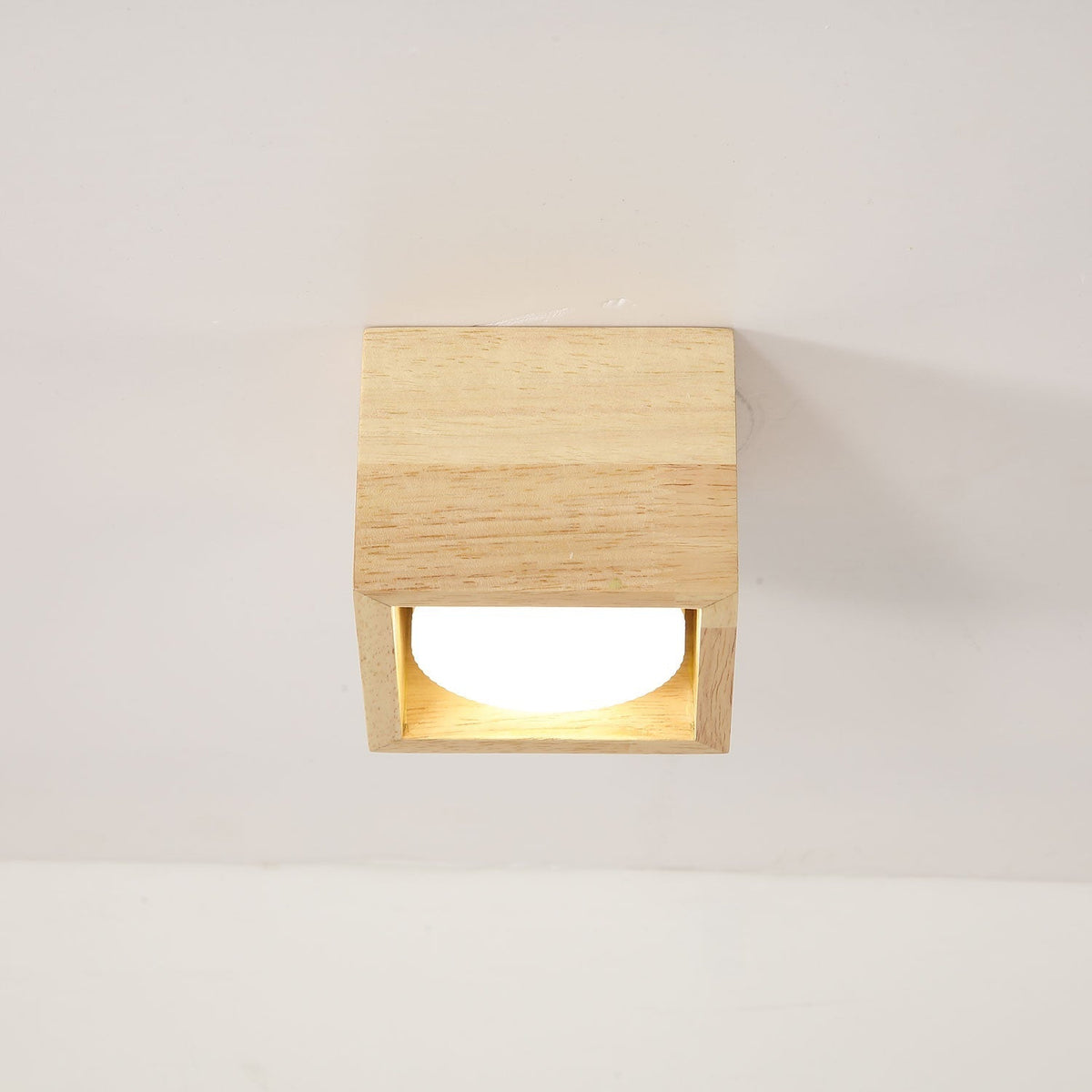 Eliza Minimalistische Deckenleuchte aus Holz