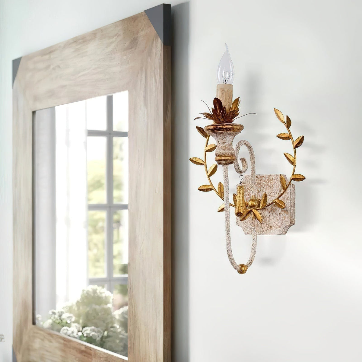 Opal Wandleuchte aus Holz
