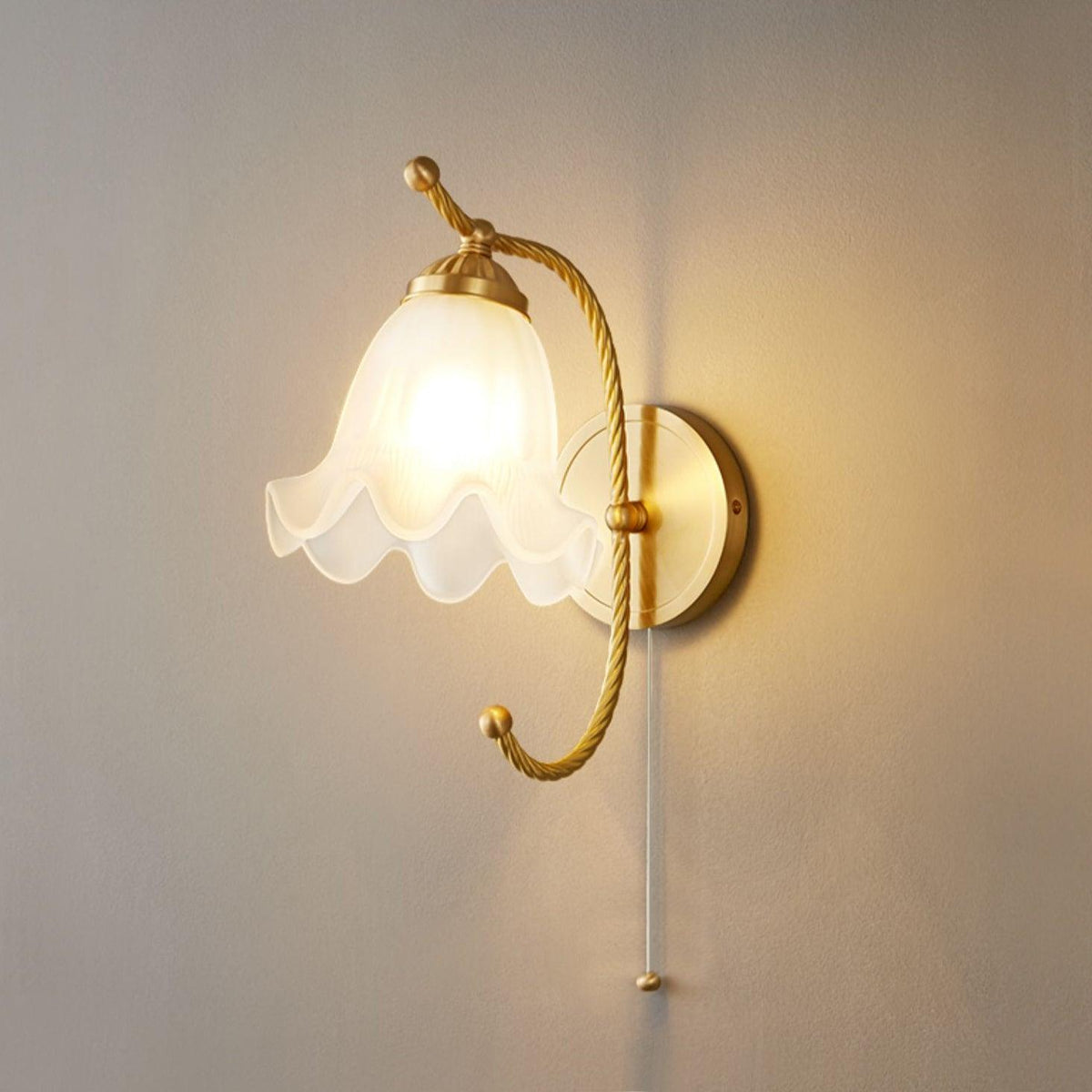 Celisenne Wandleuchte Messing Schwanenhals Milchglas Blumenform