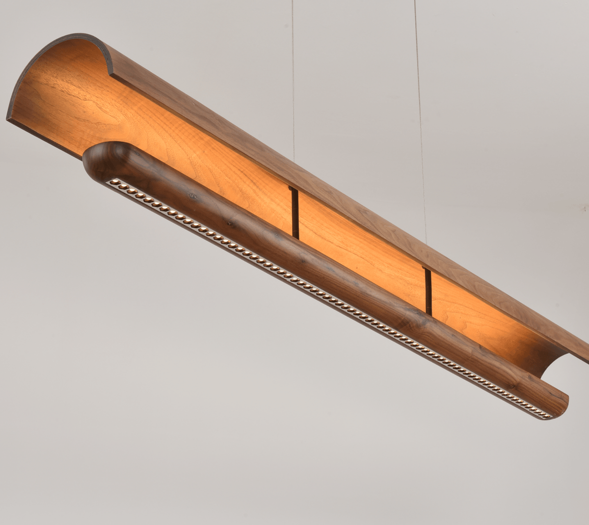 Curved gebogene Holz-Pendelleuchte