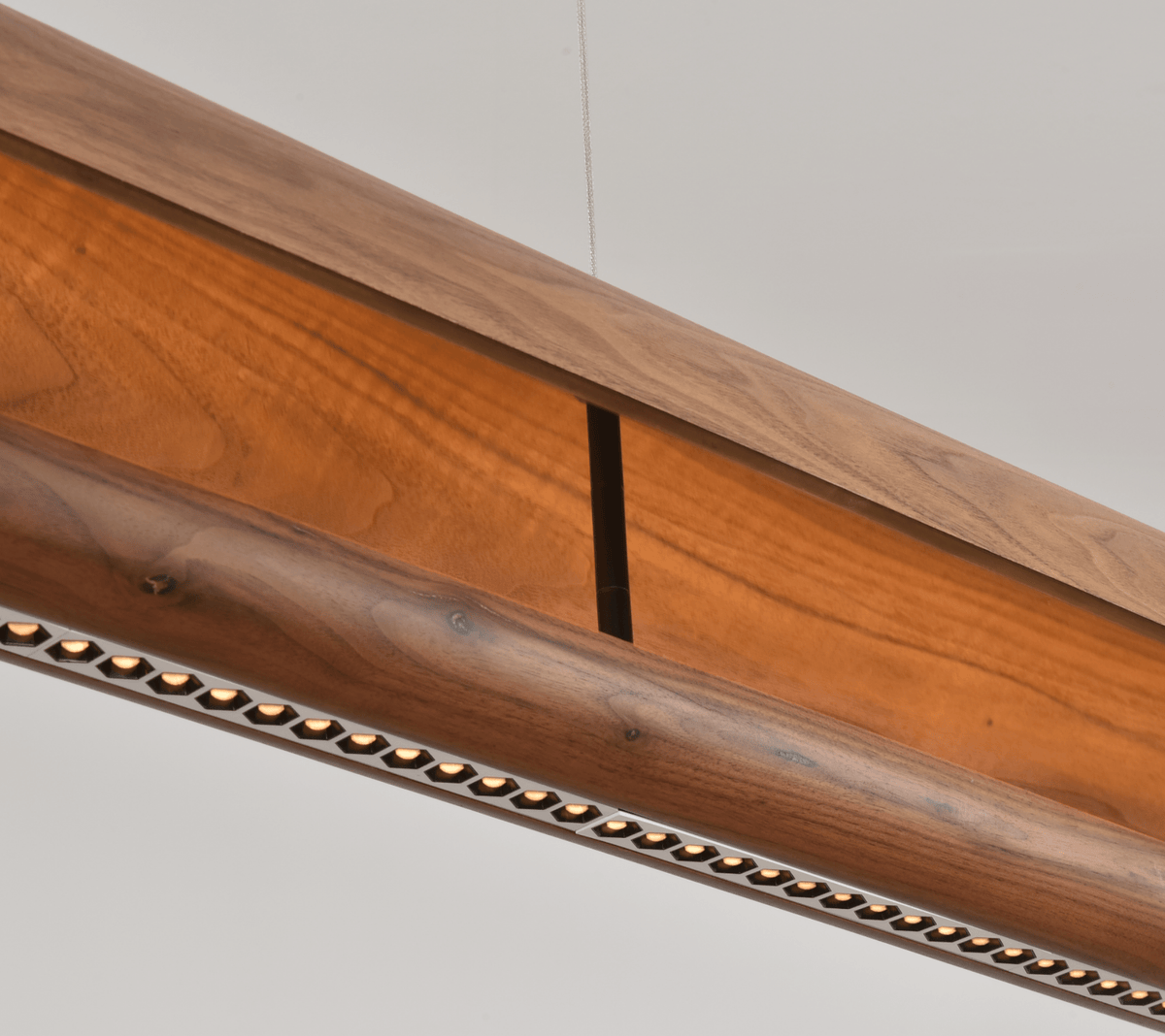 Curved gebogene Holz-Pendelleuchte