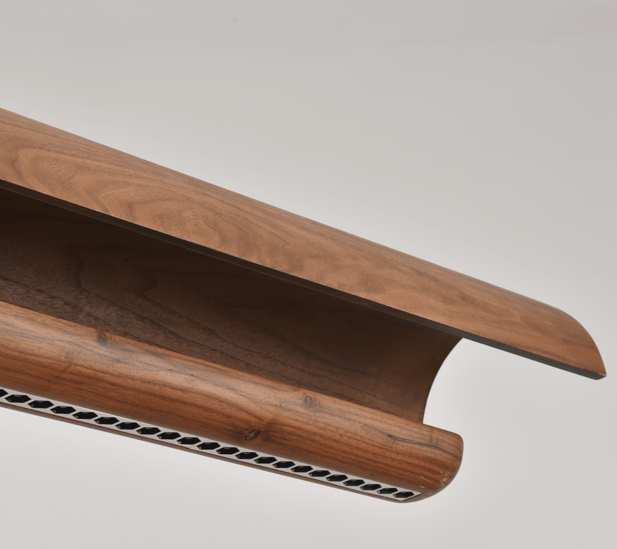 Curved gebogene Holz-Pendelleuchte