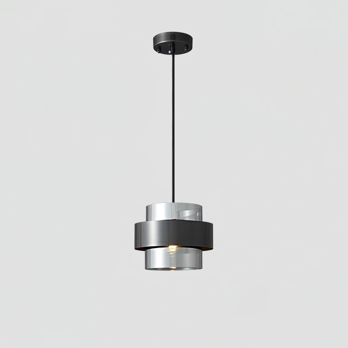 Celariella Pendelleuchte aus Messing mit Glas in zeitgenössischem Design