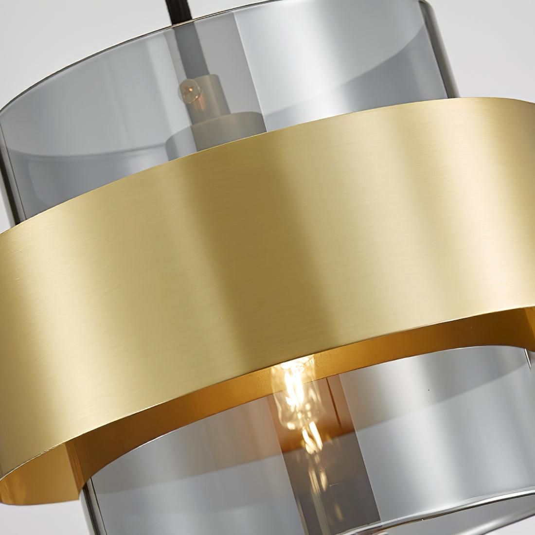 Celariella Pendelleuchte aus Messing mit Glas in zeitgenössischem Design