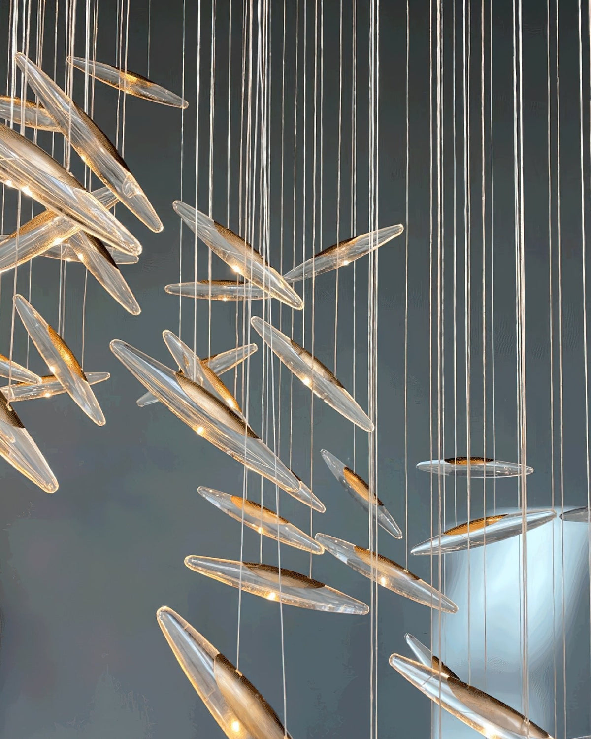 Hylor luxuriöser Kronleuchter aus Glas mit Moonlight Whispers