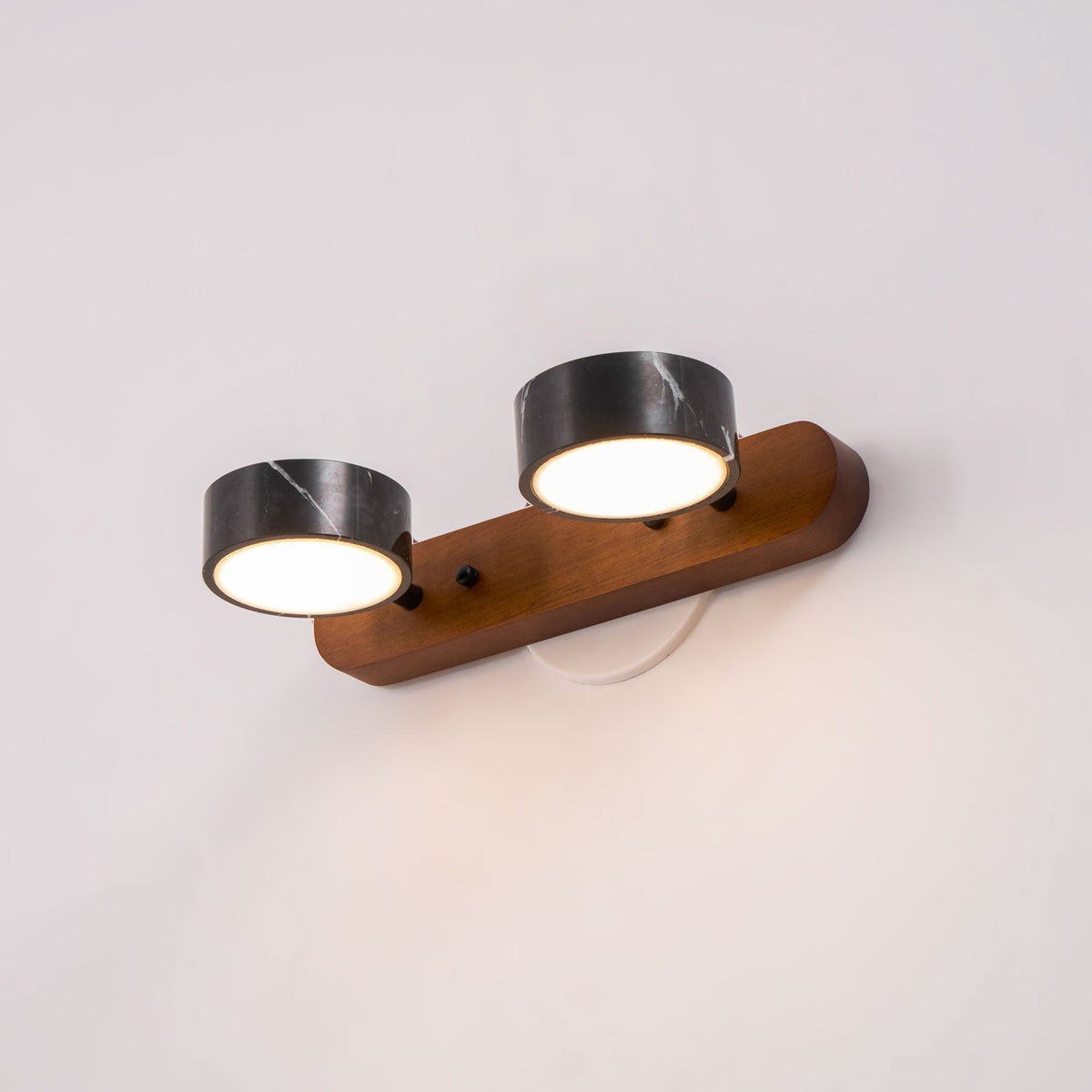 Orshaa lineare Travertin-Wandlampe