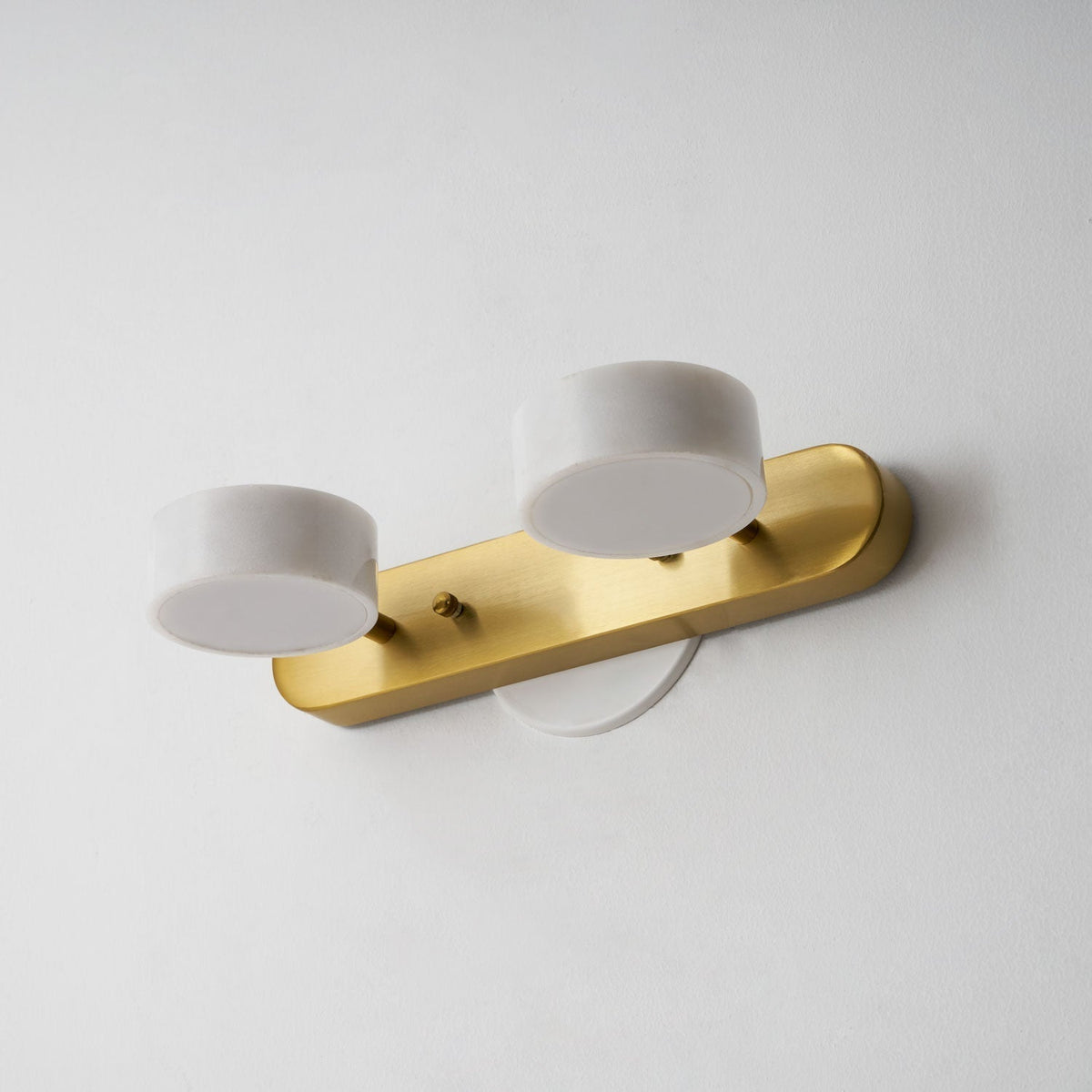 Orshaa lineare Travertin-Wandlampe