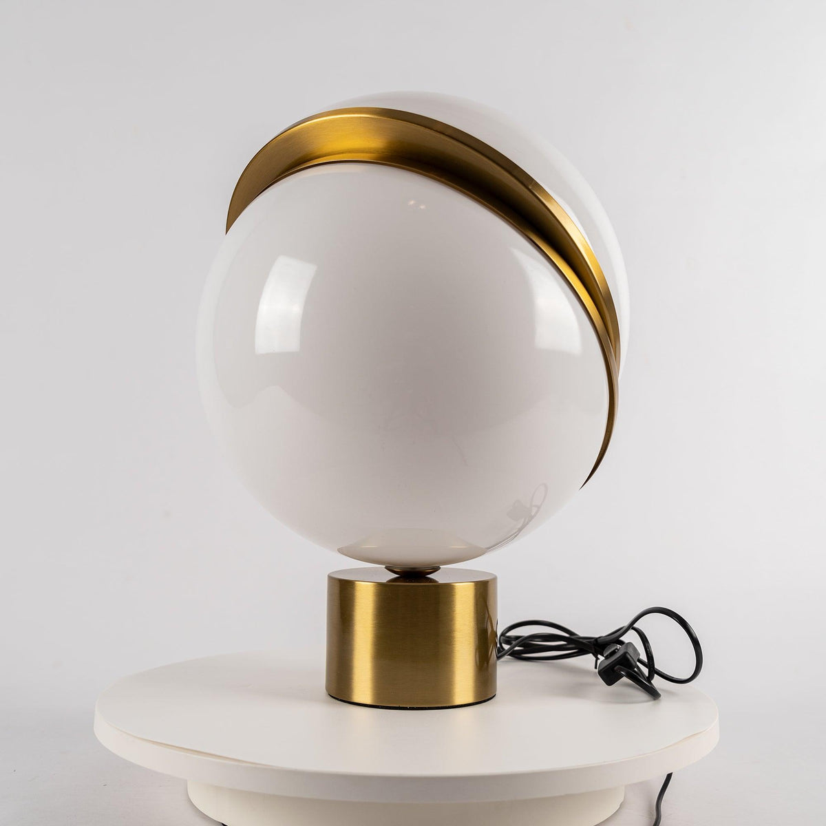 Solaria futuristische Tischleuchte