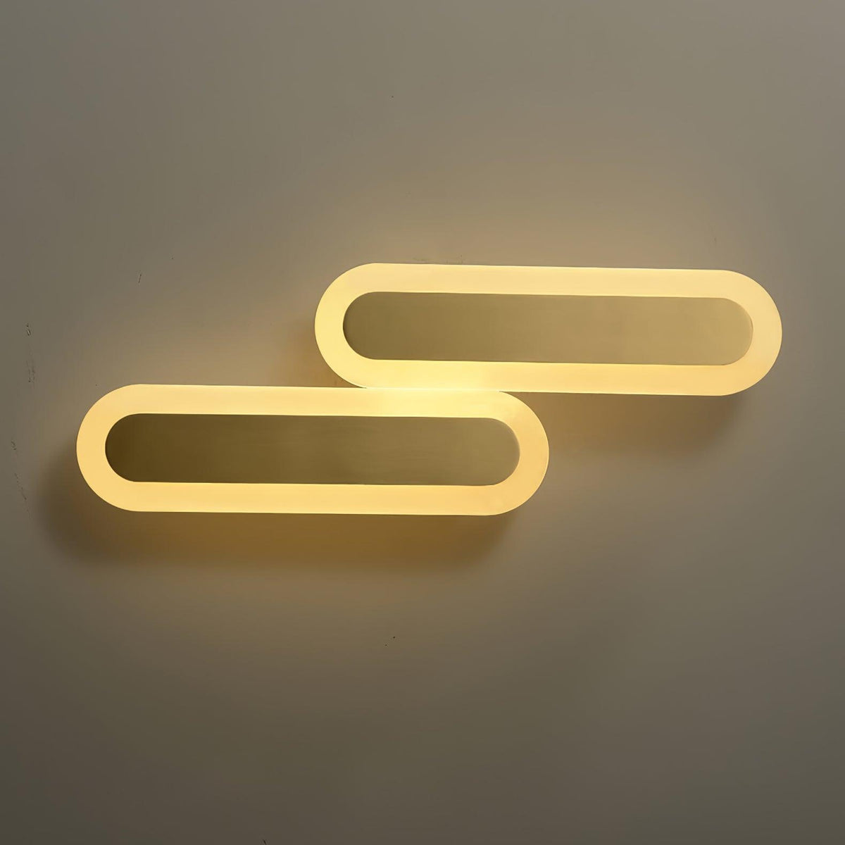 Solanelle zeitgenössische minimalistische Wandleuchte aus Messing
