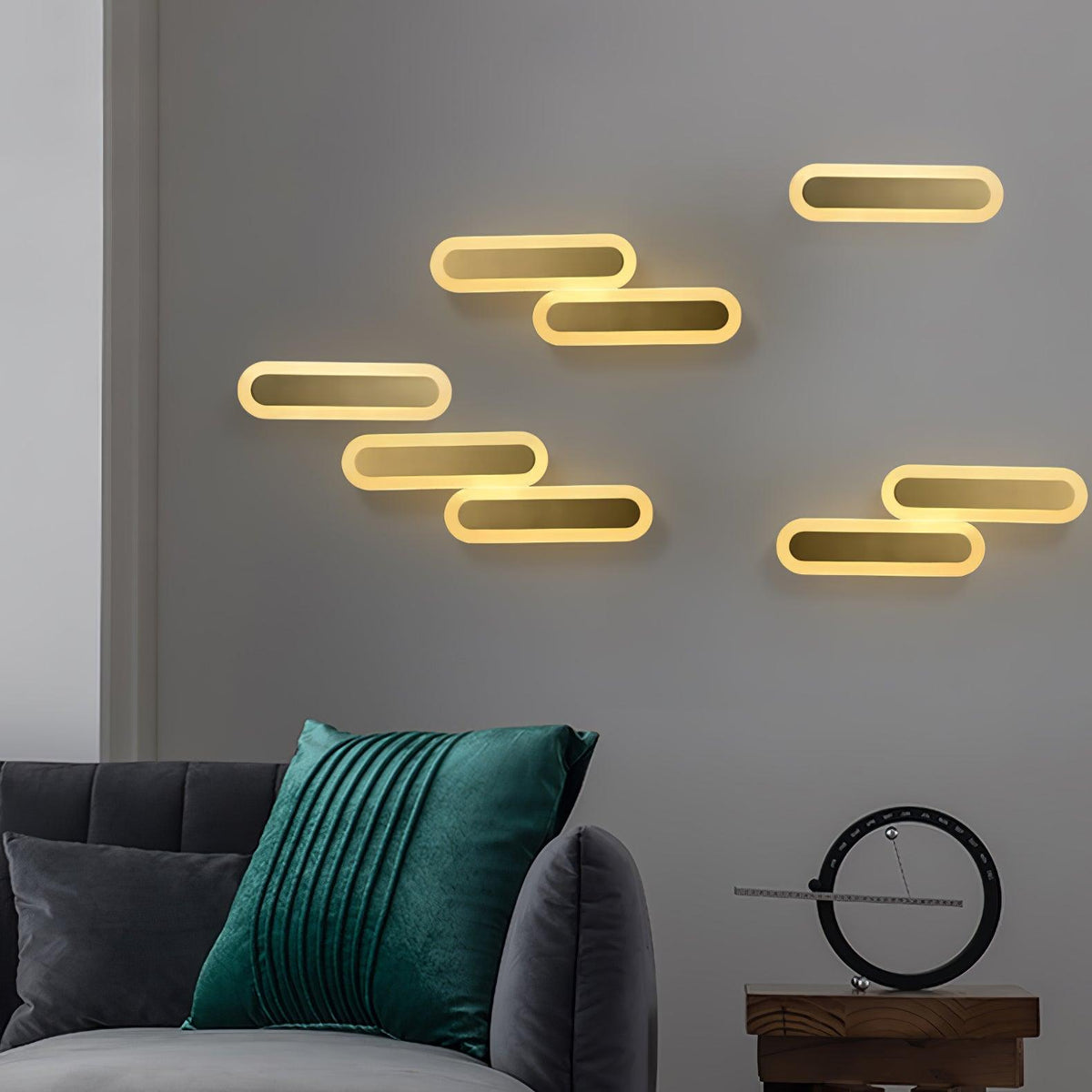 Solanelle zeitgenössische minimalistische Wandleuchte aus Messing