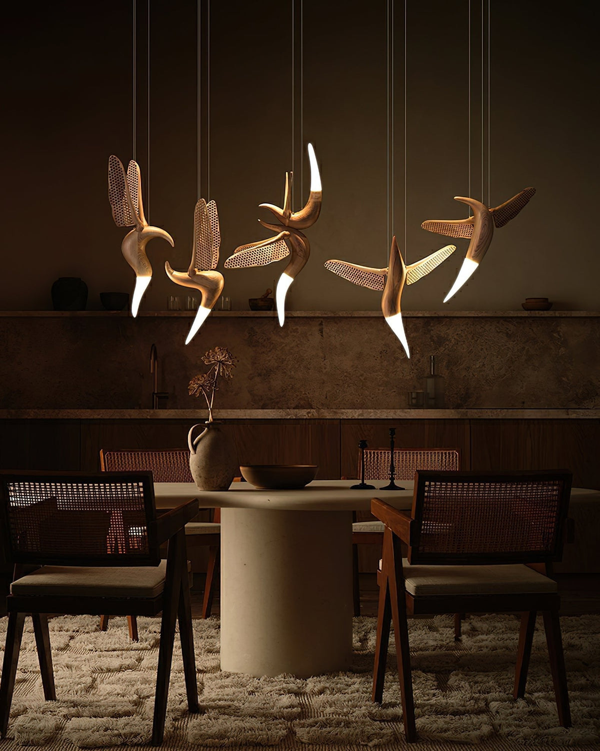 Elsilor Avian-Inspired Holz-Pendelleuchte