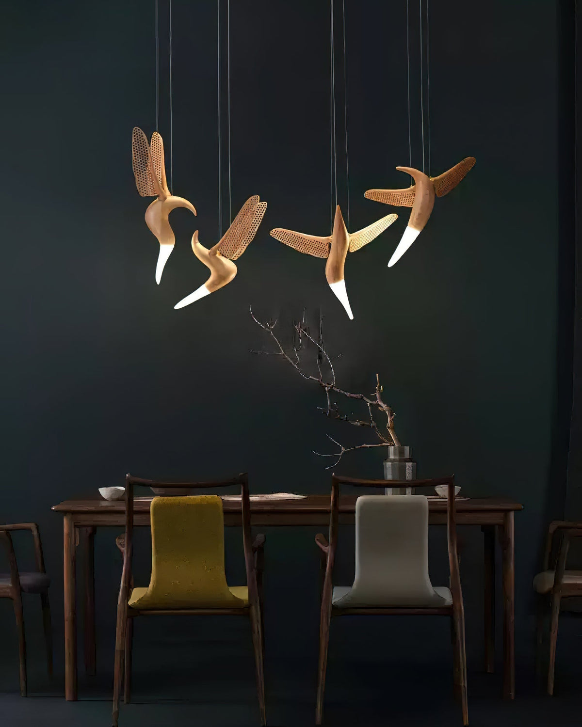 Elsilor Avian-Inspired Holz-Pendelleuchte