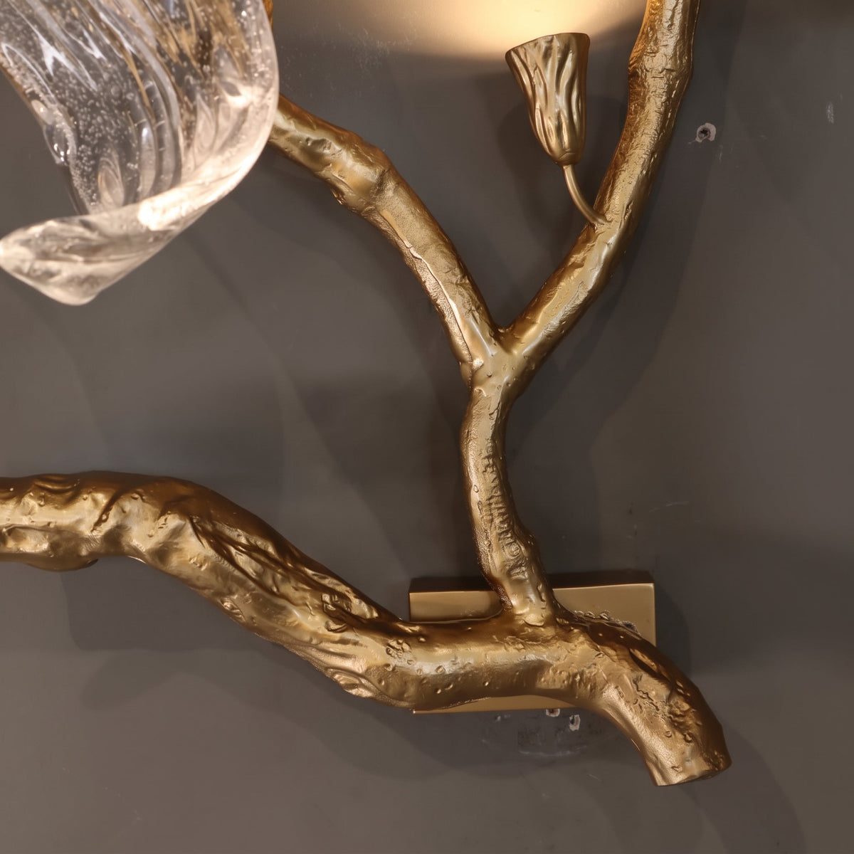 Jorrenstone Wandleuchte mit Glasband und Zweig