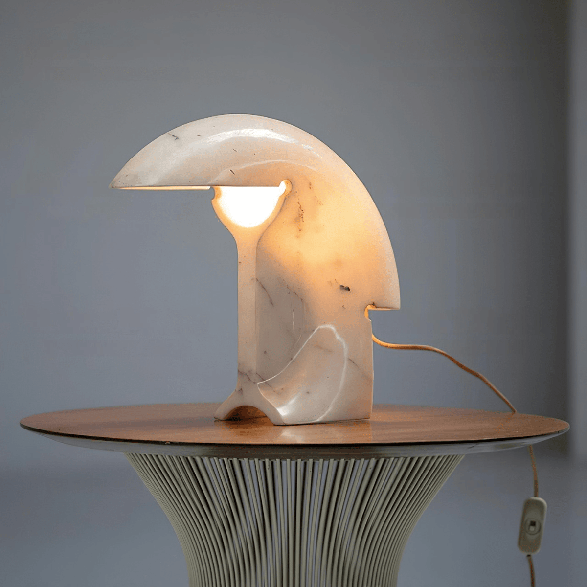 Emmy moderne Tischleuchte aus Marmor