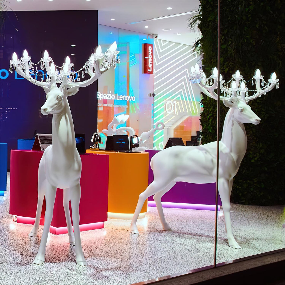 Stag Skulptur Stehleuchte
