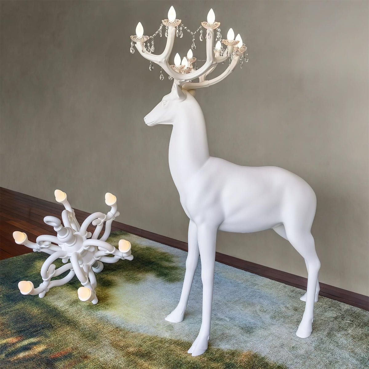 Stag Skulptur Stehleuchte