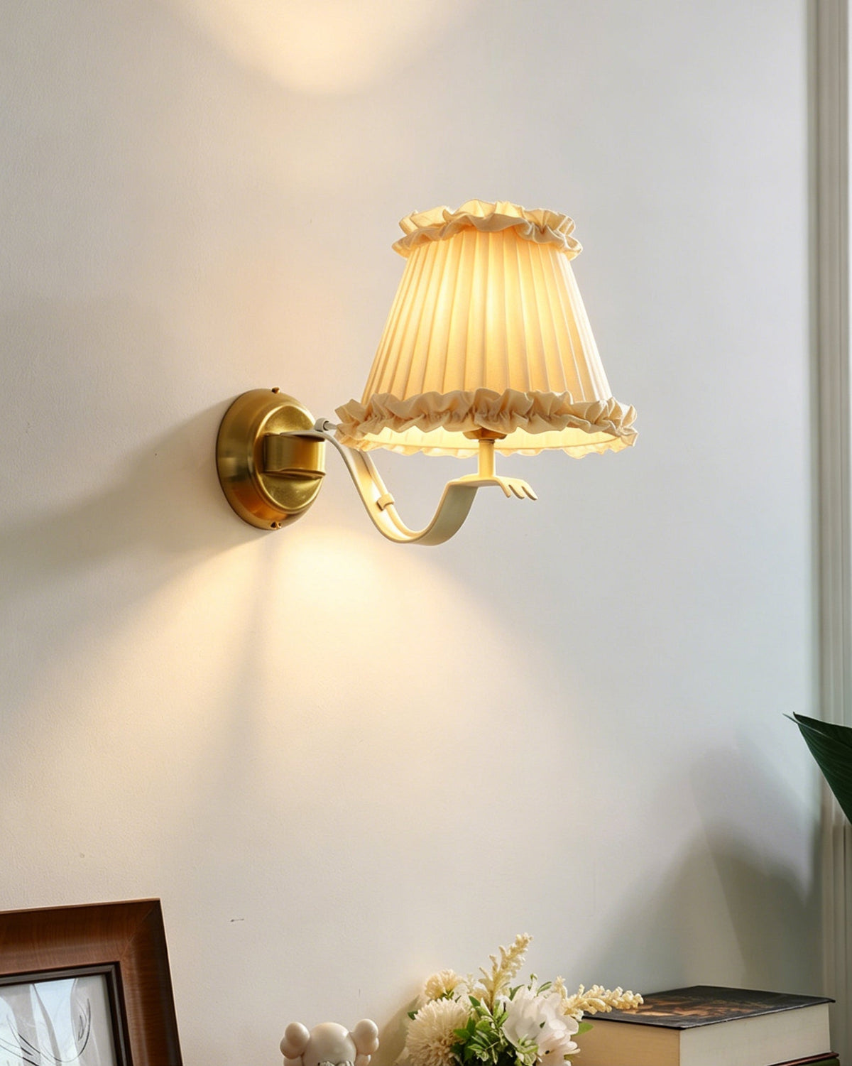 Rosabelle Ruffle Wandleuchte