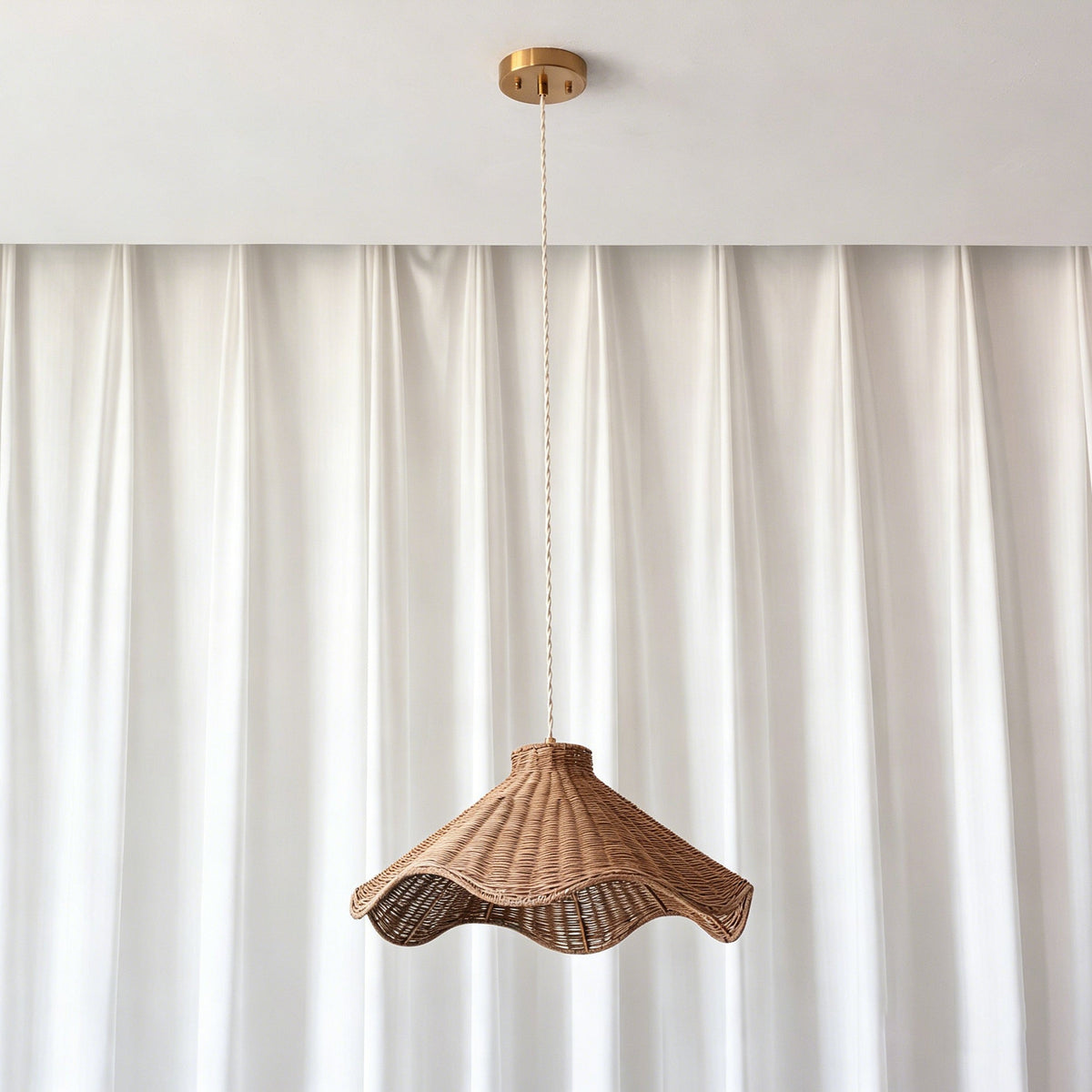 Wavelle Pendelleuchte aus Rattan