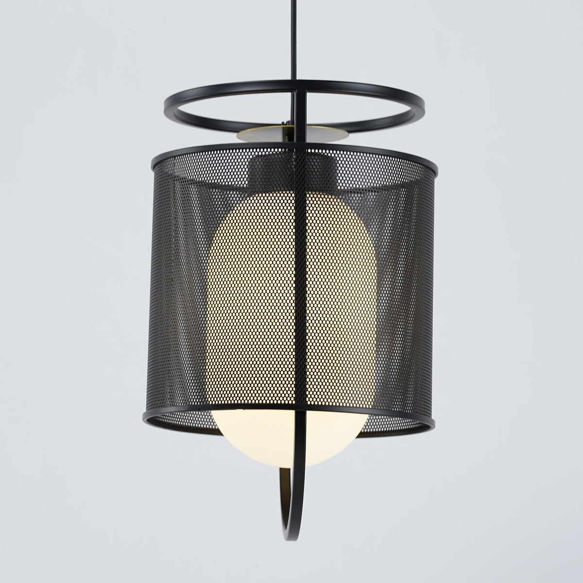 Meren Pendelleuchte aus Messing im Netz-Zylinder-Design für den industriellen Look