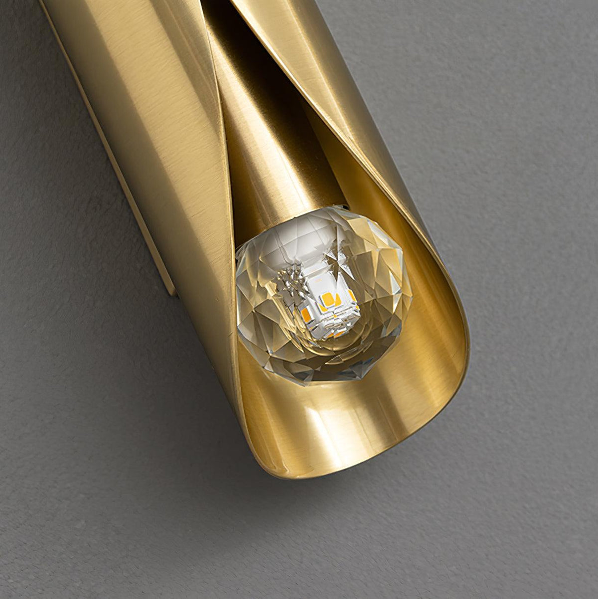 Veyric Diamant-Messing-Wandleuchte