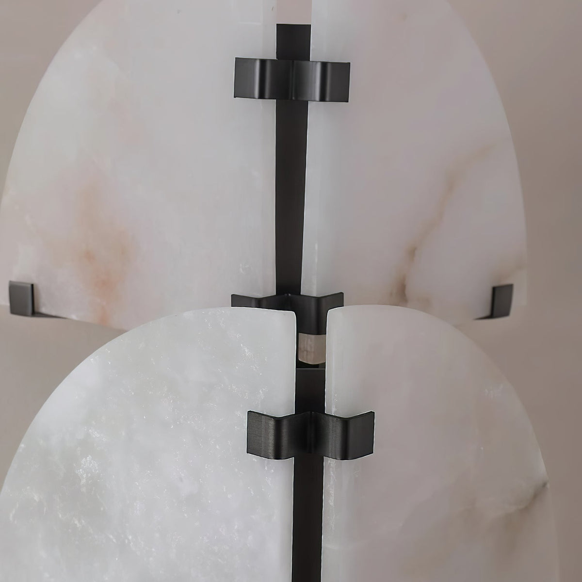 Selesta zeitgenössische Alabaster-Wandleuchte