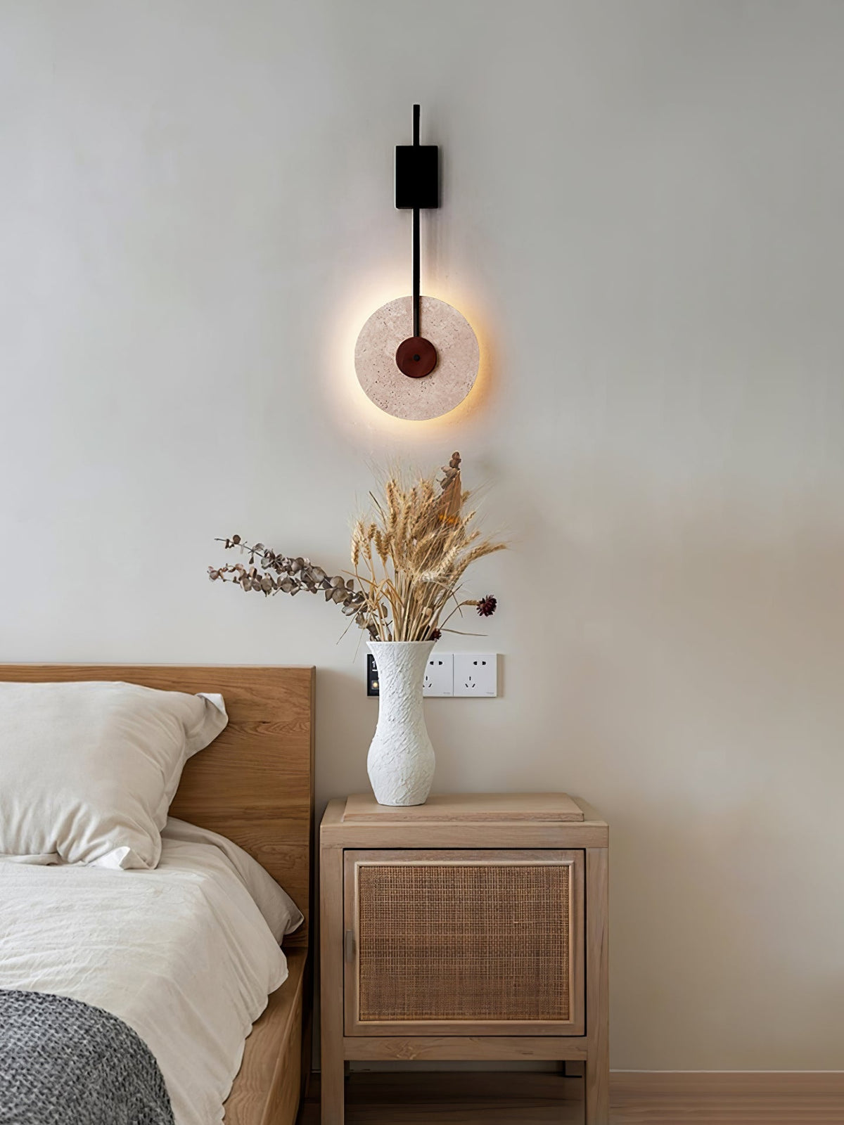 Elysia Travertine-Wandleuchte