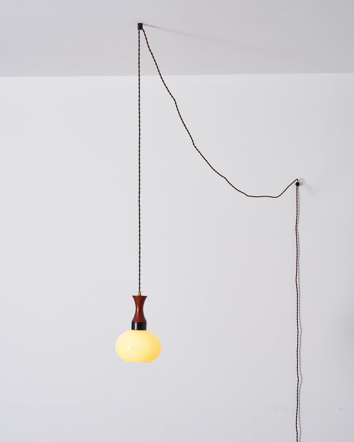 Chara Plug-In-Pendelleuchte