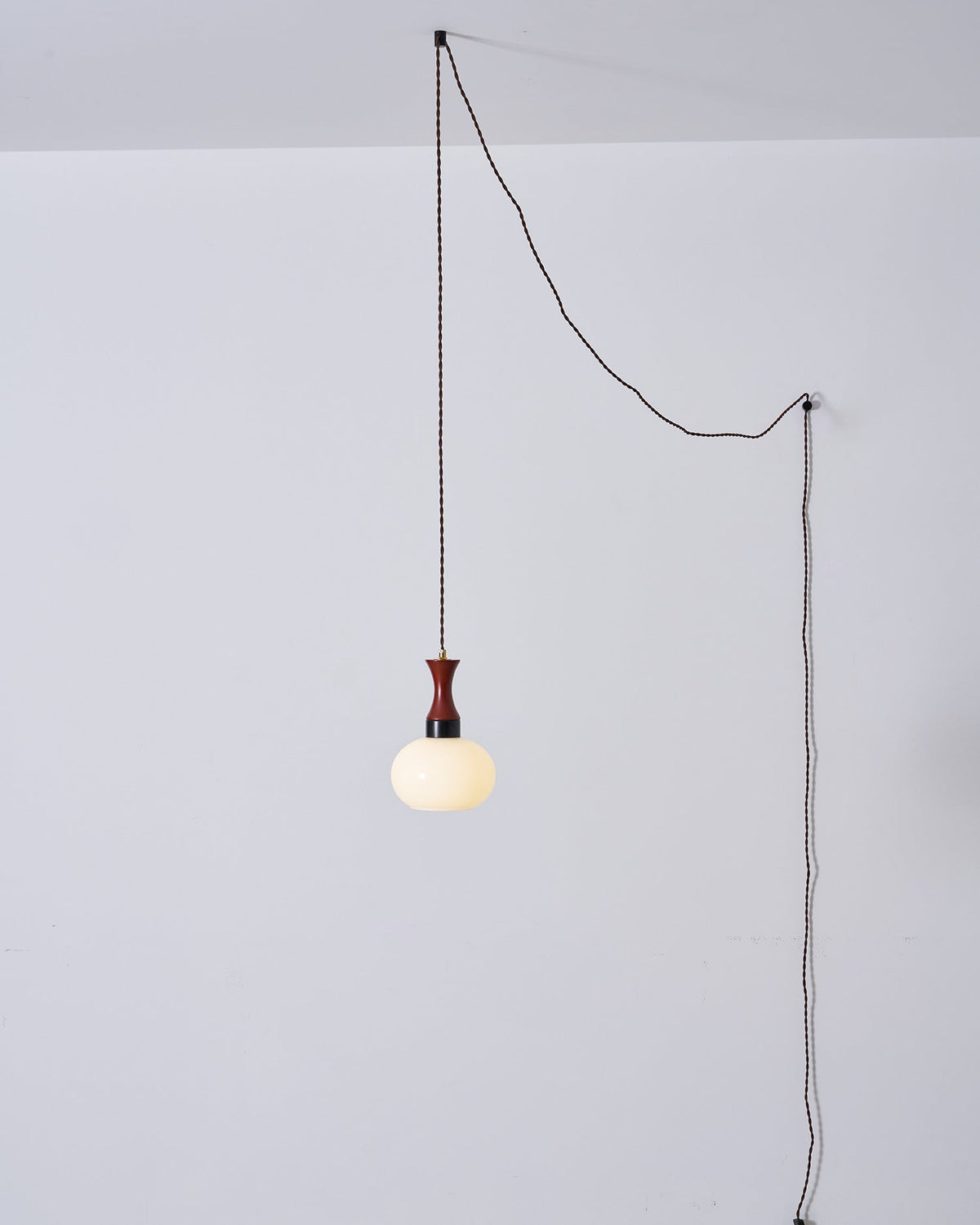 Chara Plug-In-Pendelleuchte