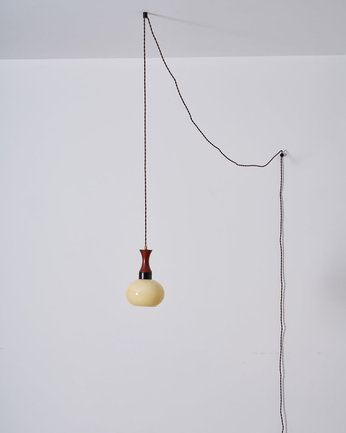 Chara Plug-In-Pendelleuchte