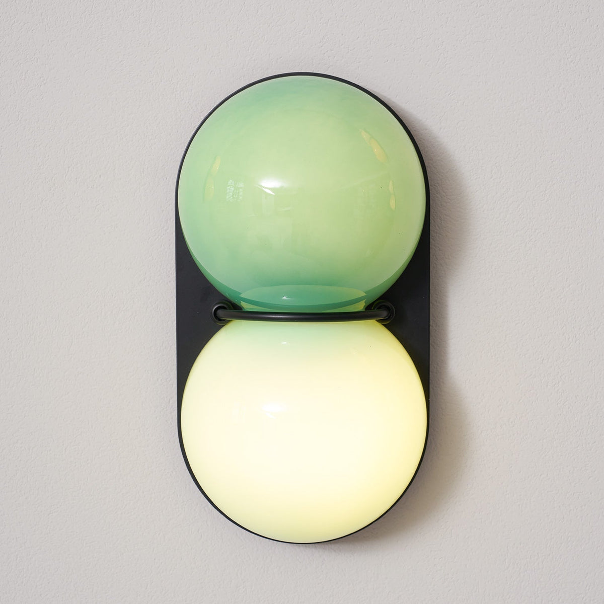 Two Kugeln aus Glas Wandleuchte