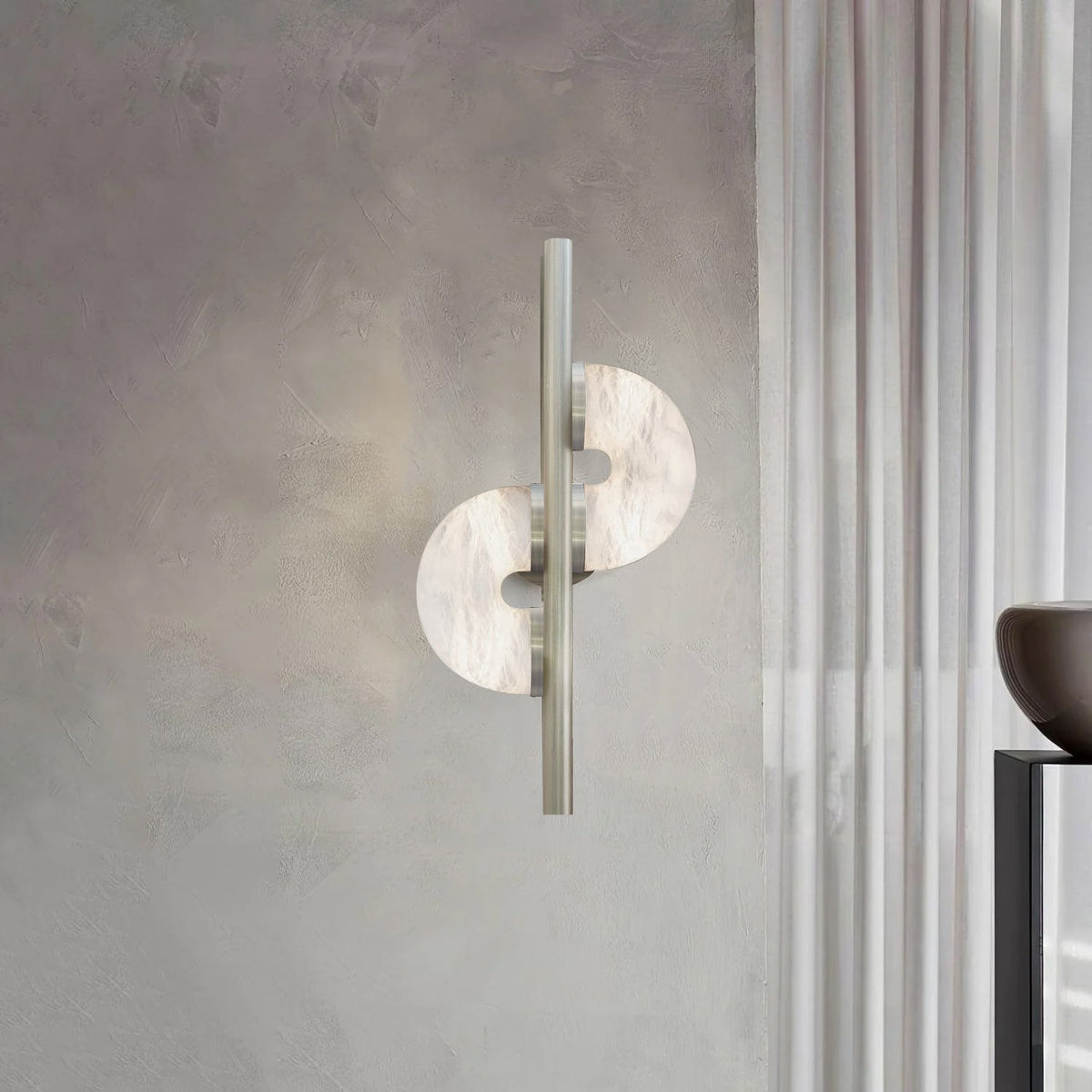 Ythar Dual Disc Alabaster Wandleuchte
