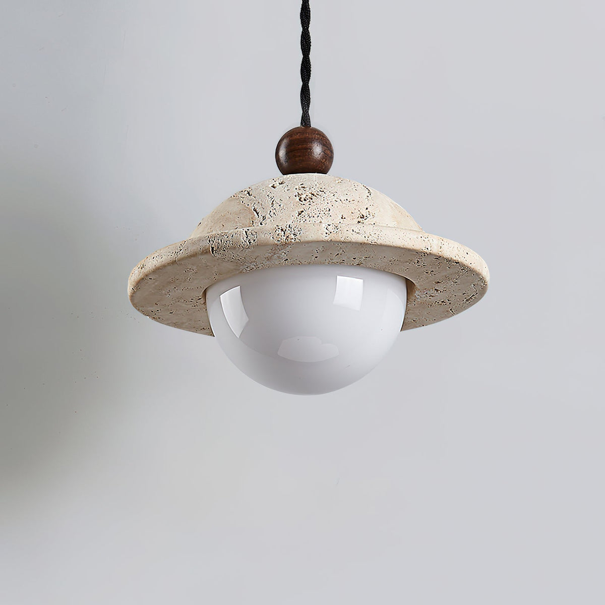 Noreaya Donut Pendelleuchte aus Travertin