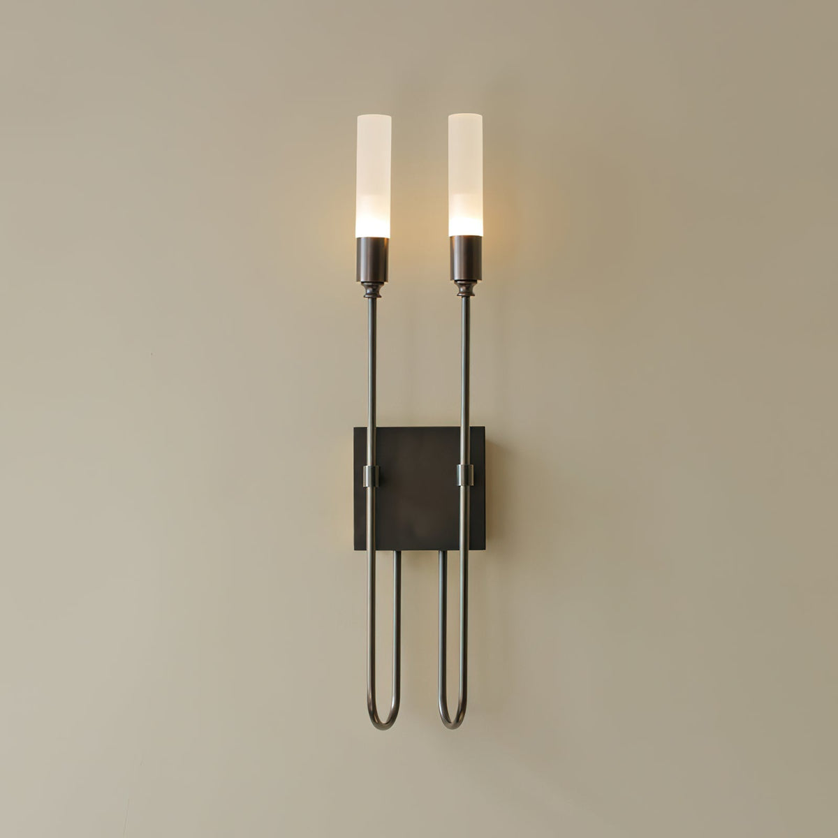Yvori Wandleuchte Doppelstab Minimalistisch