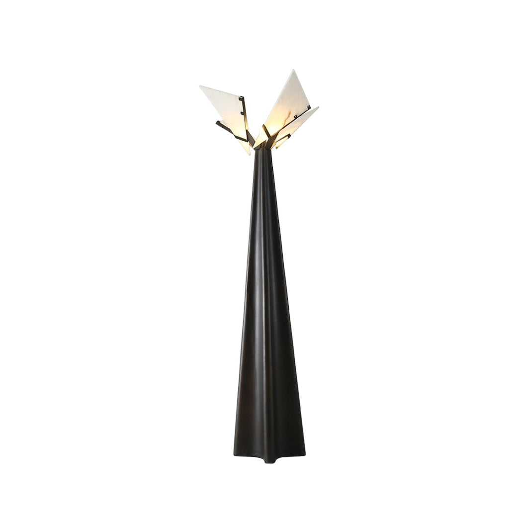 Spire Stehleuchte aus Alabaster