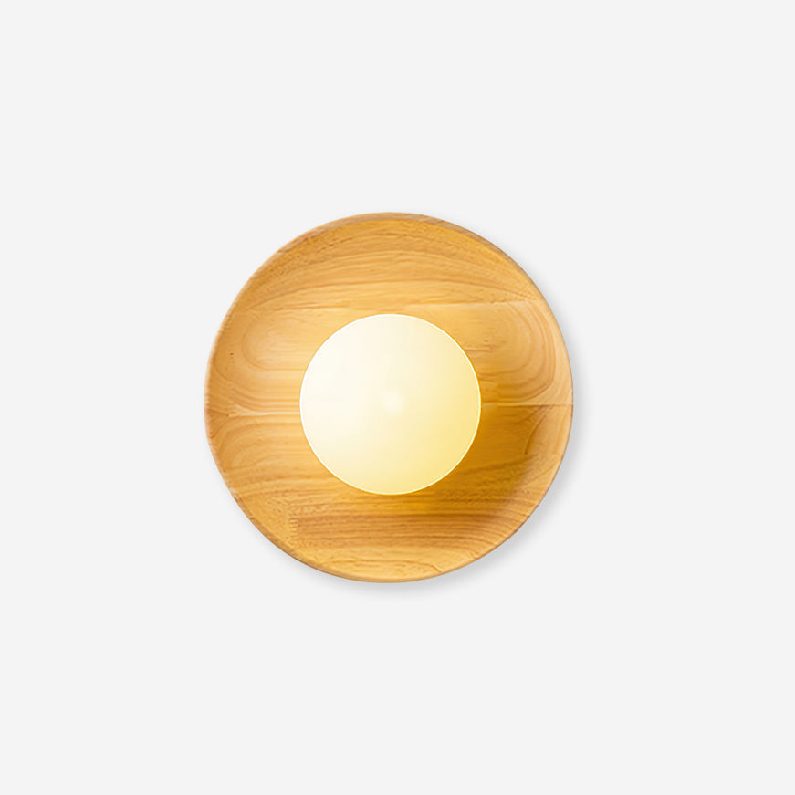 Runa Wandleuchte aus Holz
