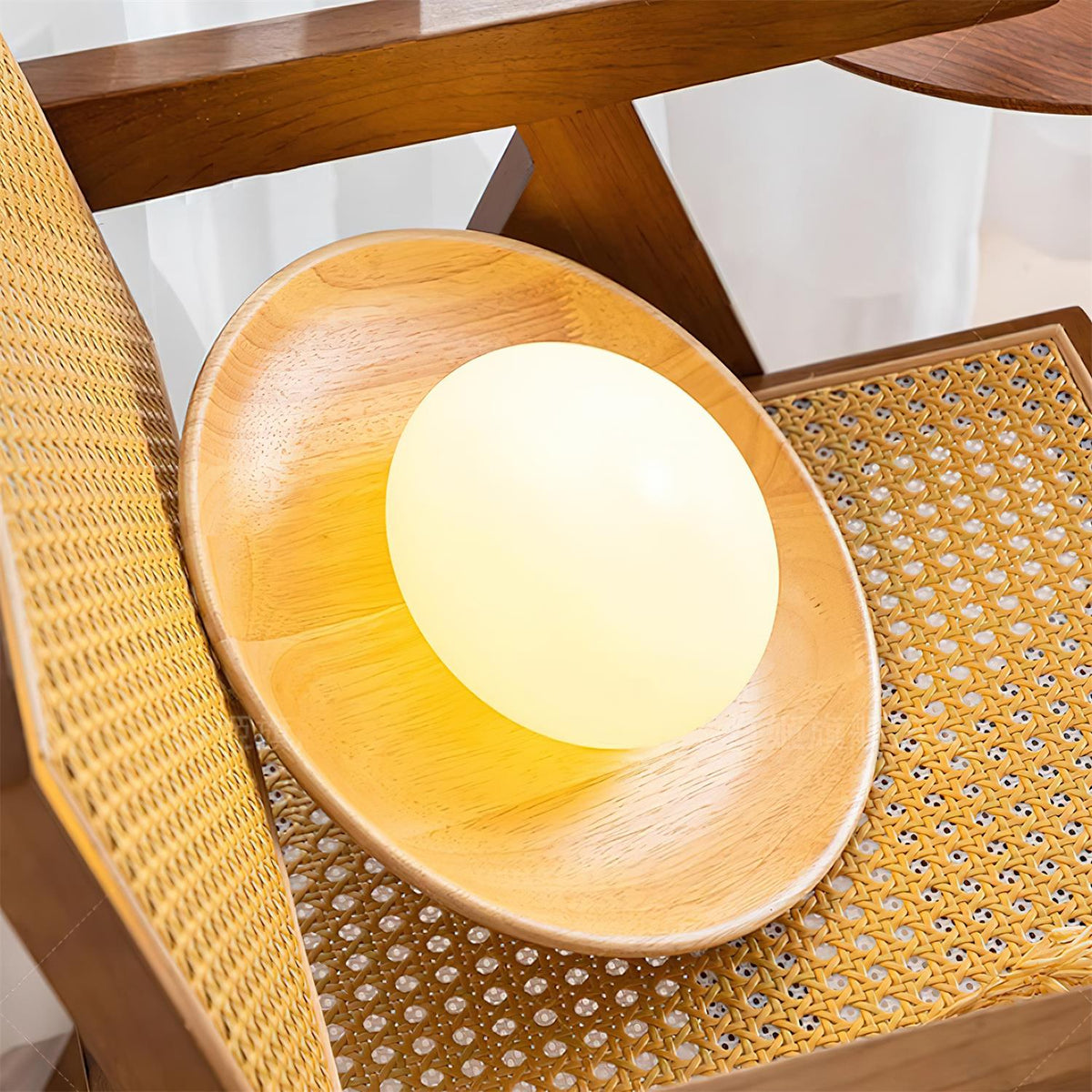 Runa Wandleuchte aus Holz