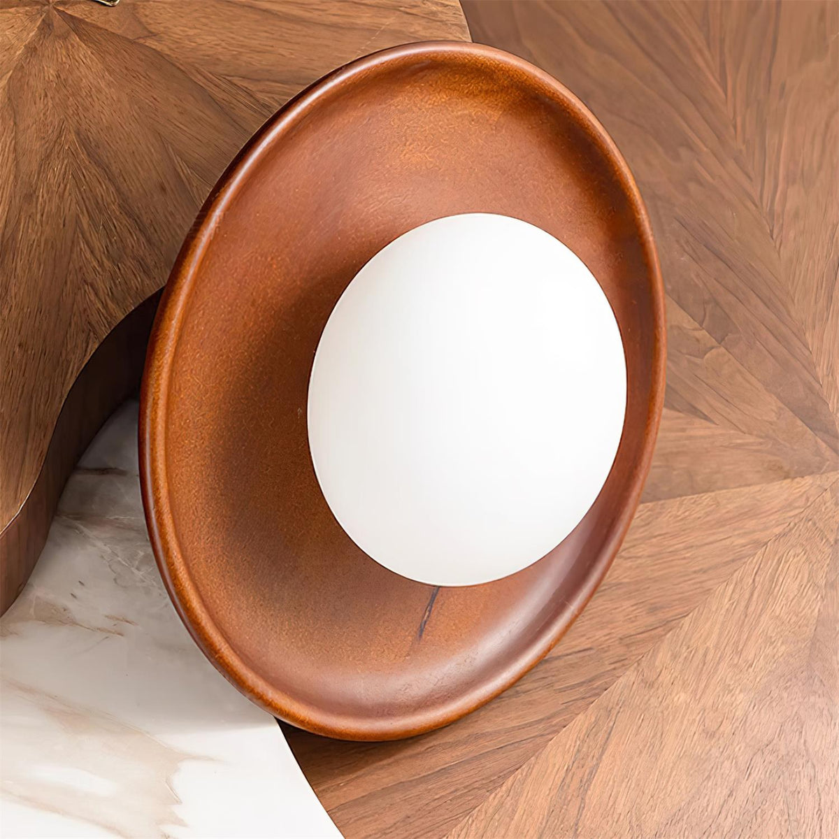 Runa Wandleuchte aus Holz
