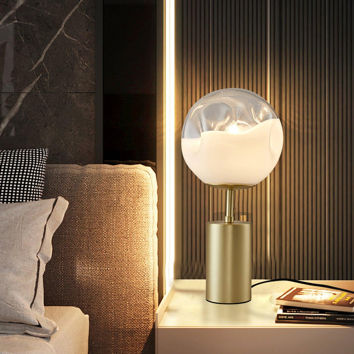 Aurea Classic Tischleuchte aus Glas