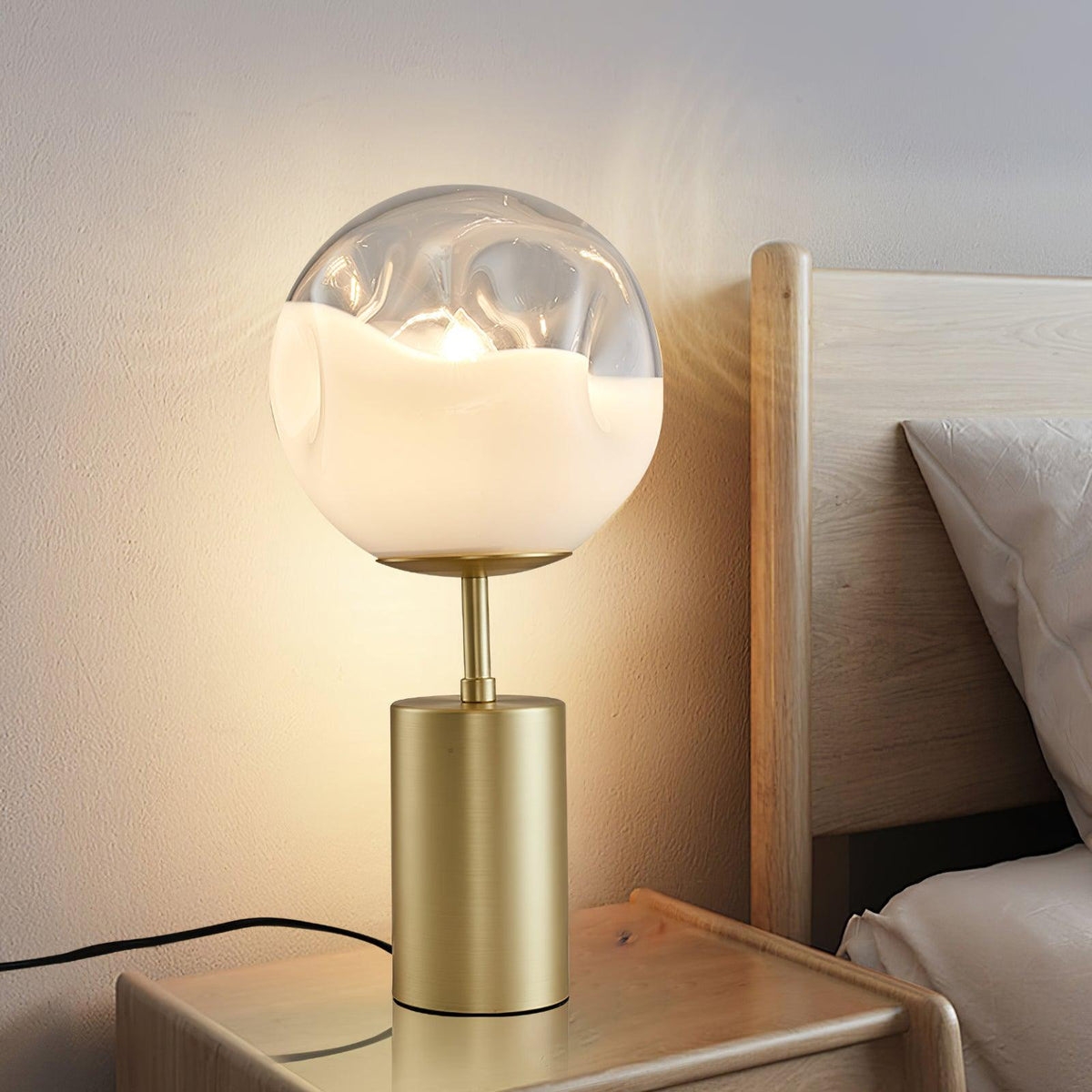 Aurea Classic Tischleuchte aus Glas