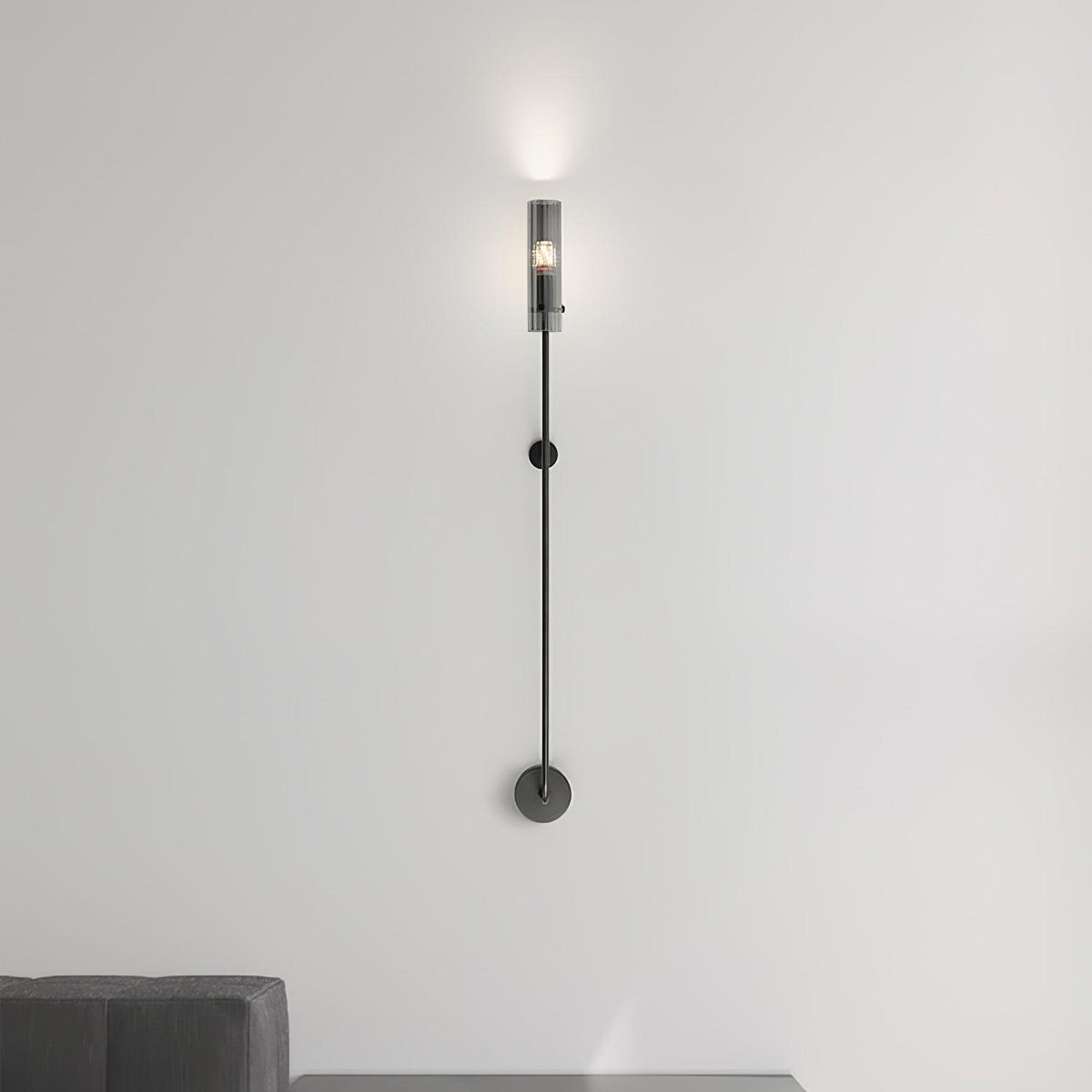 Virixa zeitgenössische minimalistische Vertica-Wandleuchte