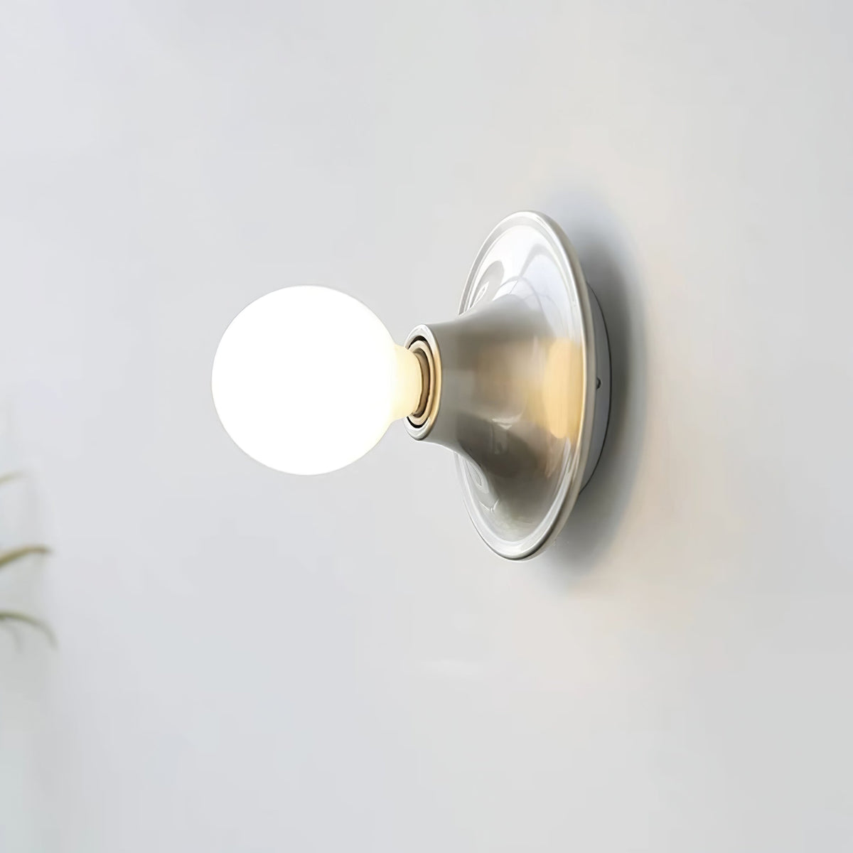 Ortheen zeitgenössische minimalistische Wandleuchte aus Glas