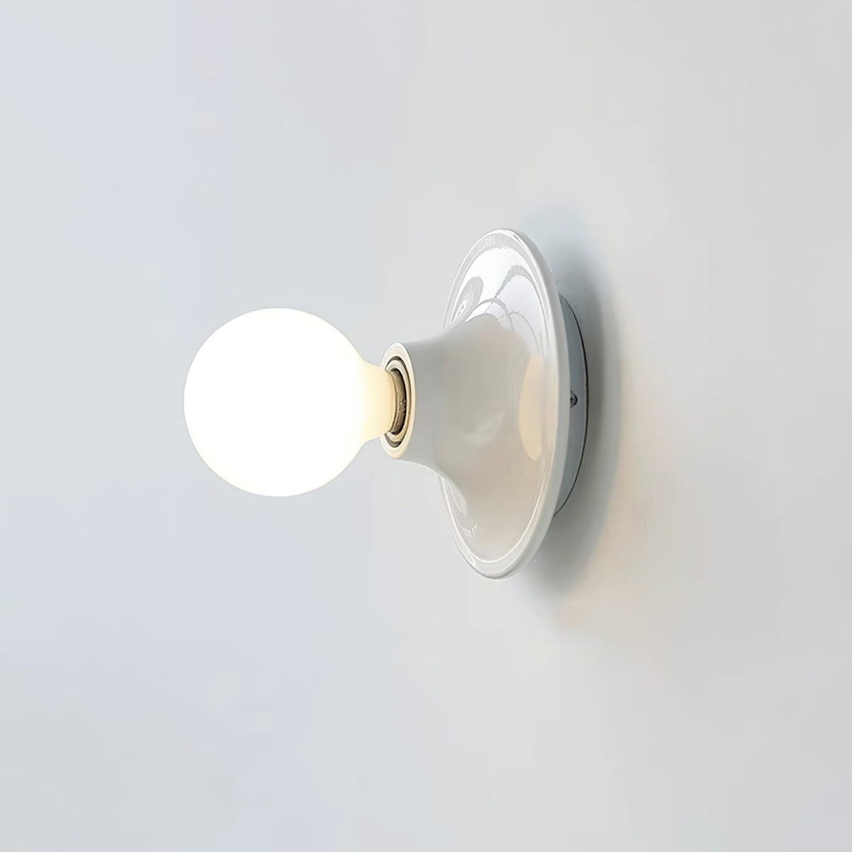 Ortheen zeitgenössische minimalistische Wandleuchte aus Glas