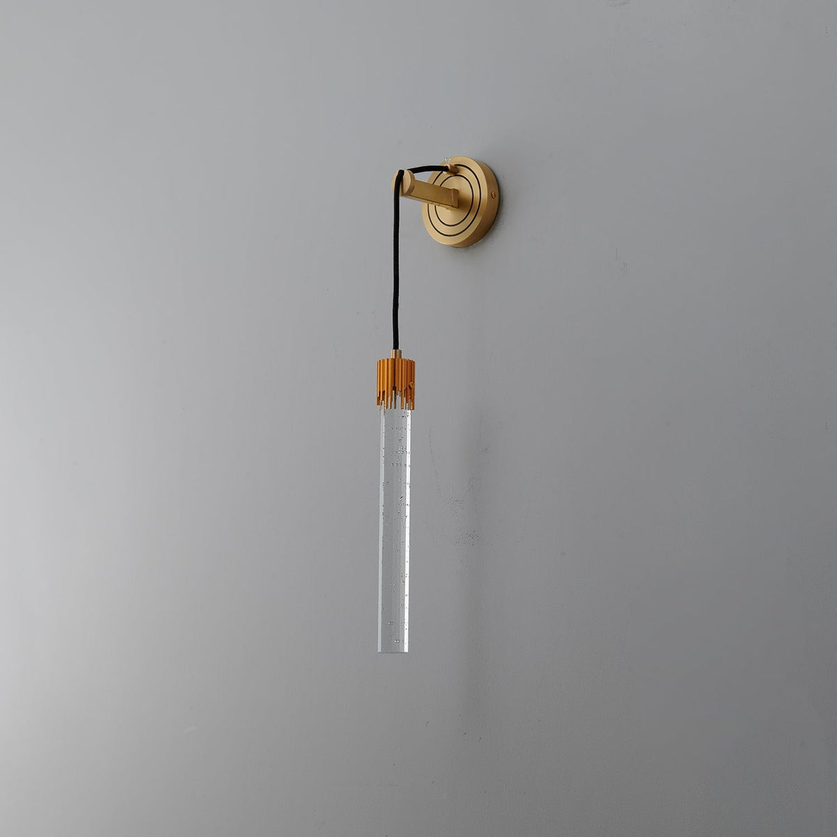 Zodorila zeitgenössische minimalistische Wandleuchte aus Kristall