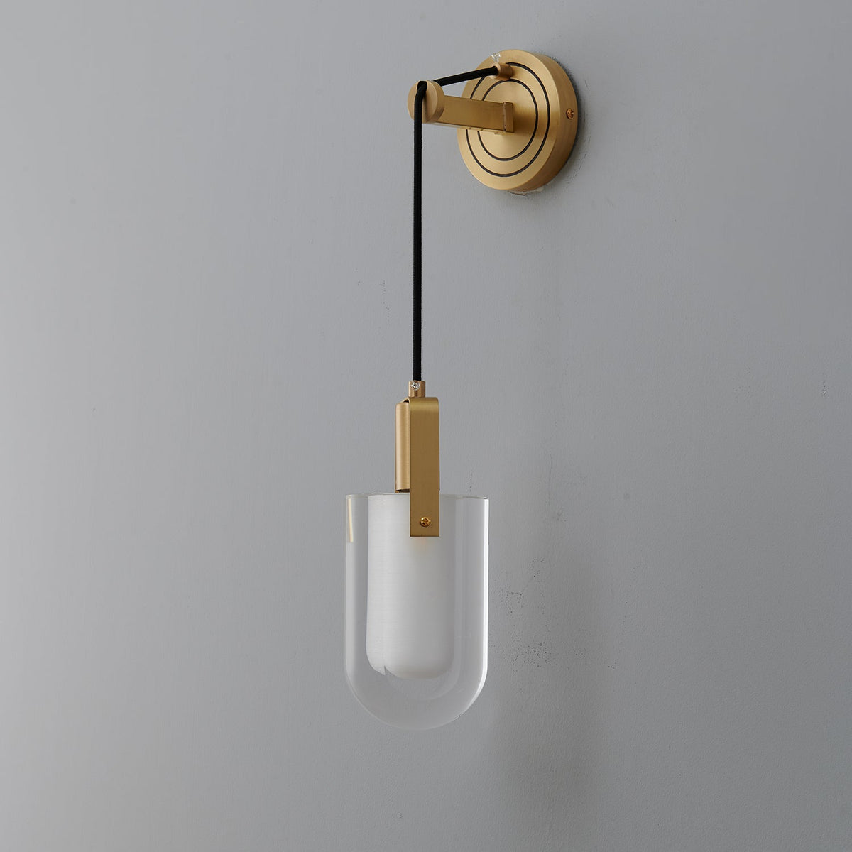 Zodorila zeitgenössische minimalistische Wandleuchte aus Kristall