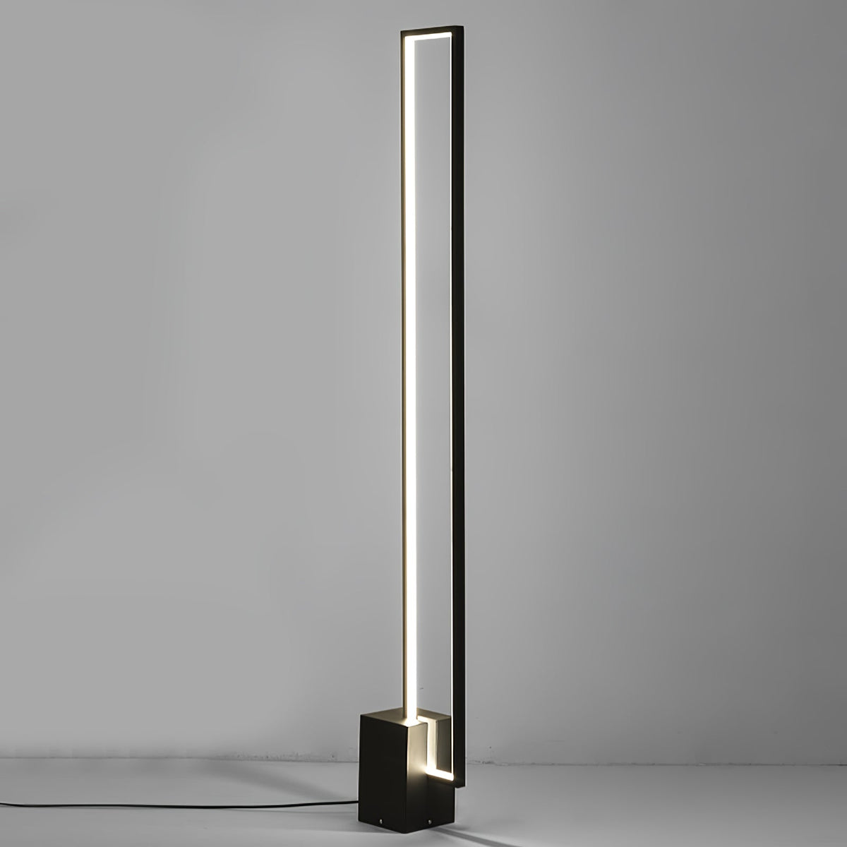 Keloza Aluminium-Stehleuchte