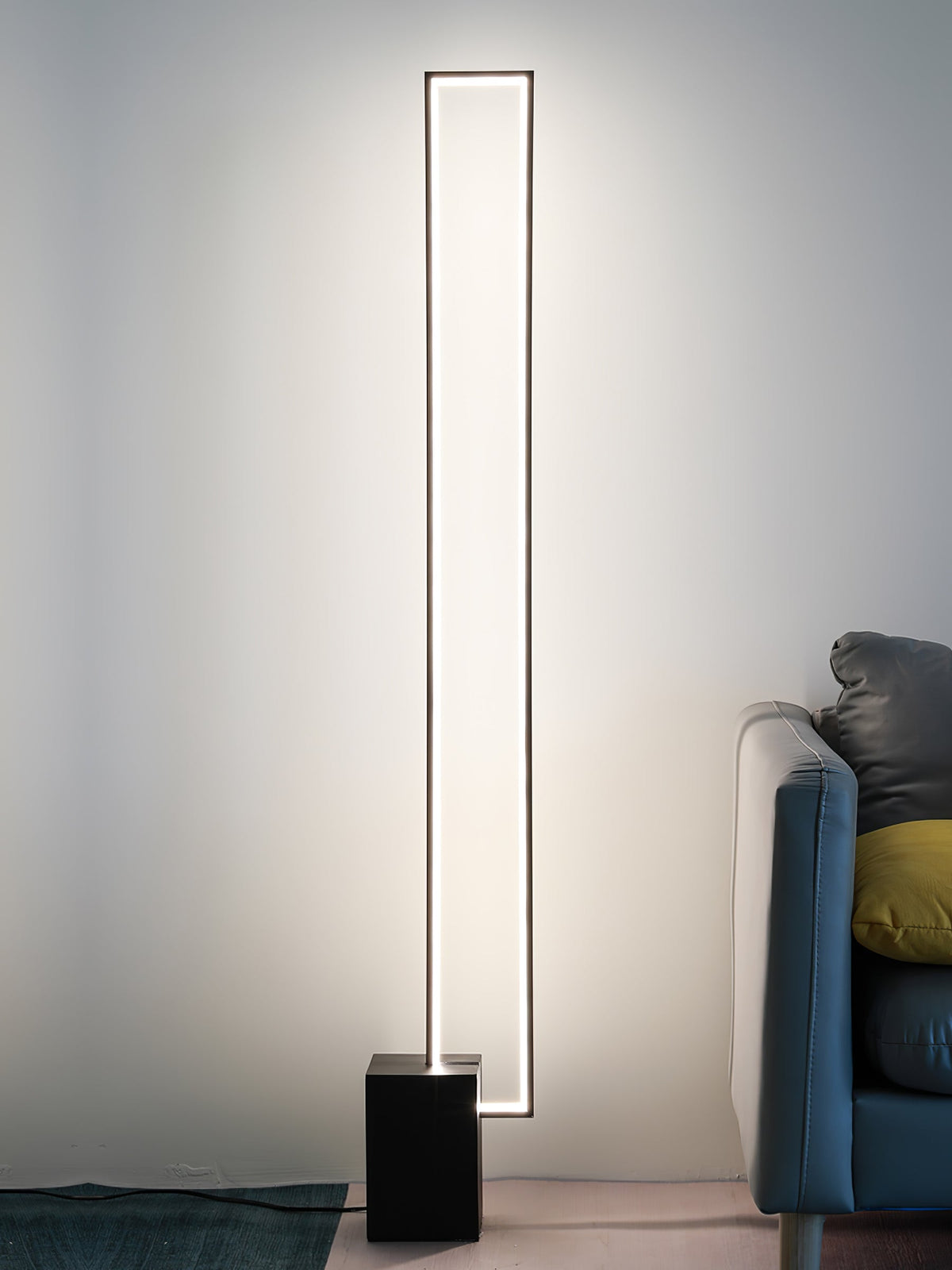 Keloza Aluminium-Stehleuchte